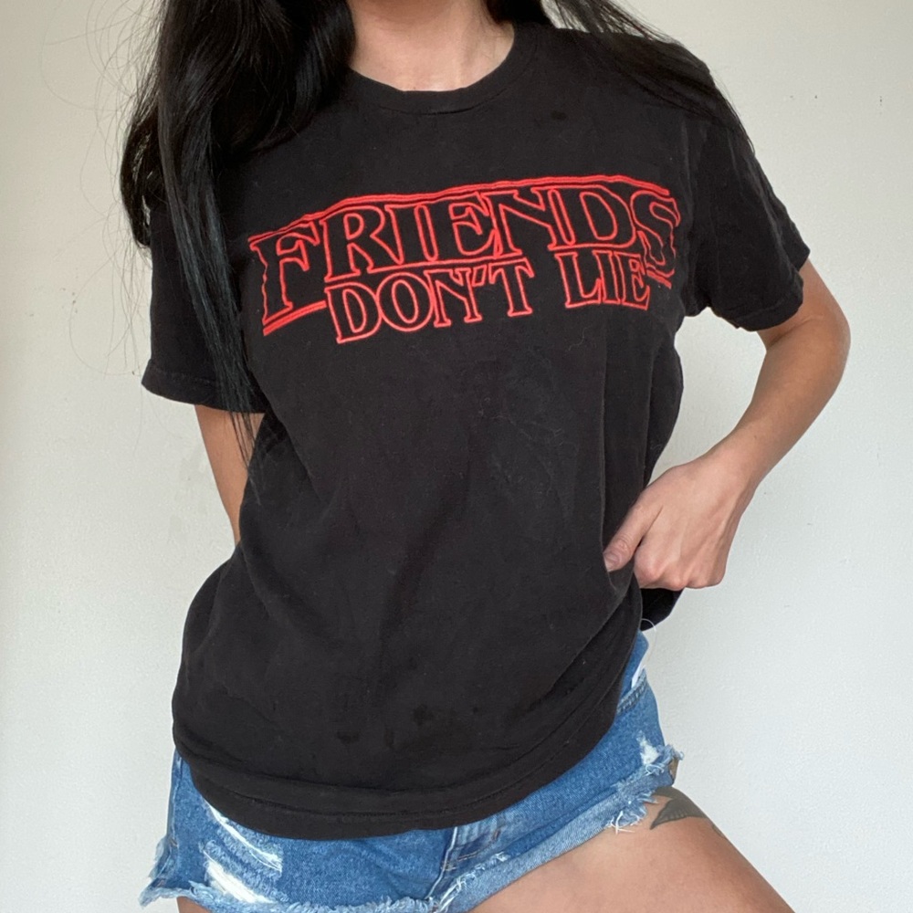 Stranger Things “Friends Don’t Lie” Tee